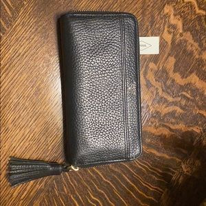 Fossil women’s wallet